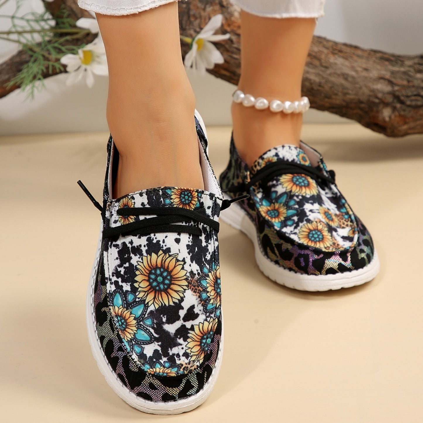 Sunflower Pattern Flat Loafers